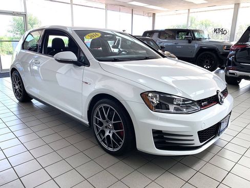 Used 2016 Volkswagen GTI S FWD image 3
