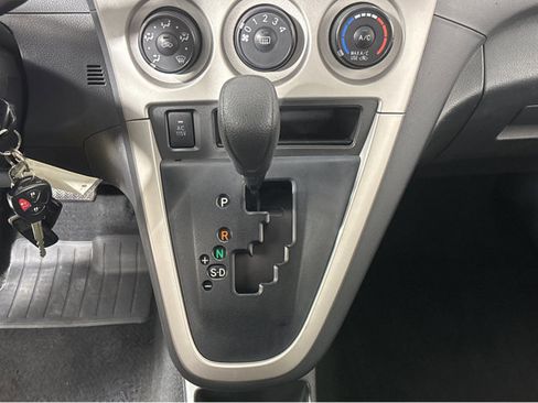 Used 2009 Pontiac Vibe w/ Preferred Package image 30