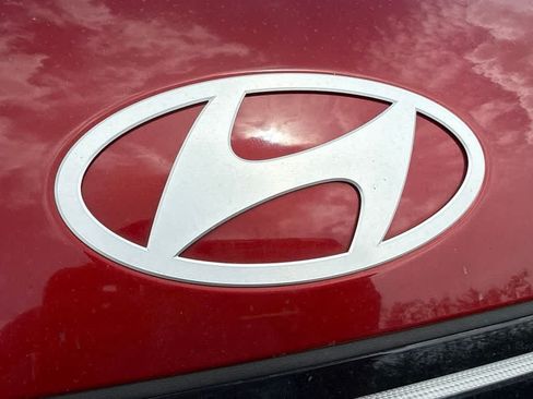 Used 2025 Hyundai Kona SEL FWD image 9
