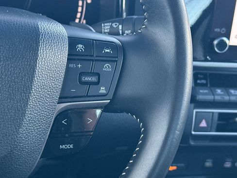 Used 2025 Toyota Camry SE FWD image 30
