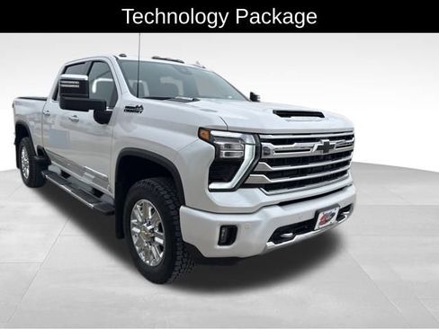 Certified 2024 Chevrolet Silverado 2500 High Country w/ Technology Package image 4