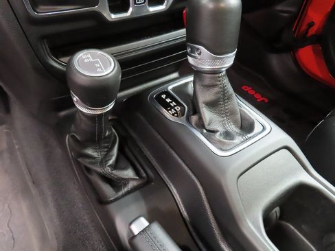 Used 2023 Jeep Wrangler Unlimited Sahara image 52