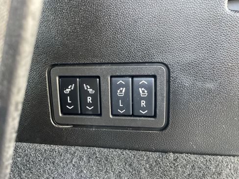 Certified 2024 Cadillac XT6 Premium Luxury w/ LPO, Floor Liner Package image 18