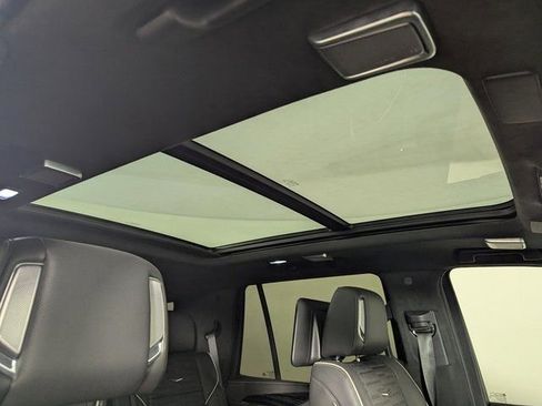 Used 2023 Cadillac Escalade V image 27