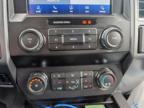 Used 2022 Ford F250 XLT w/ XLT Premium Package AWD/4WD image 13
