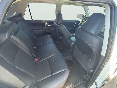 Used 2021 Toyota 4Runner TRD Off-Road Premium w/ Moonroof Package AWD/4WD image 15
