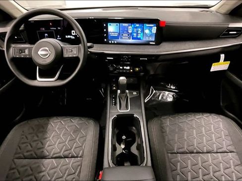 New 2026 Nissan Kicks SV w/ Cold Weather Package FWD image 6