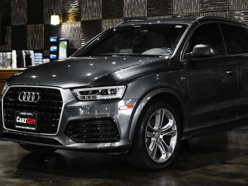 Used 2018 Audi Q3 2.0T Premium Plus w/ Premium Plus Package AWD/4WD image 8