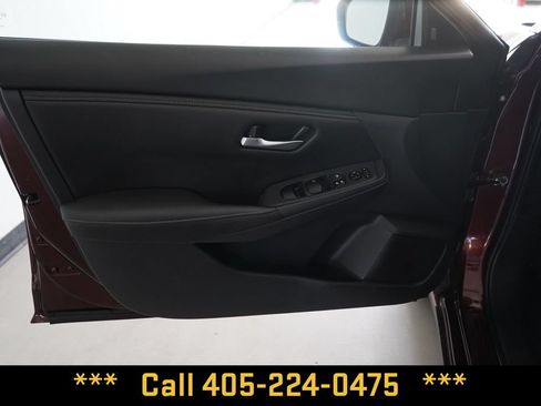 Used 2025 Nissan Sentra SV FWD image 14