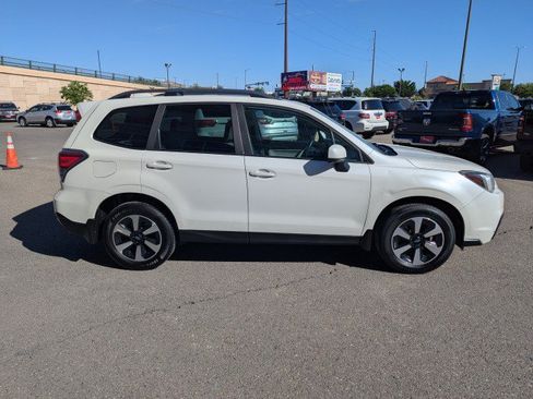 Used 2018 Subaru Forester 2.5i Premium w/ All-Weather Package AWD/4WD image 6