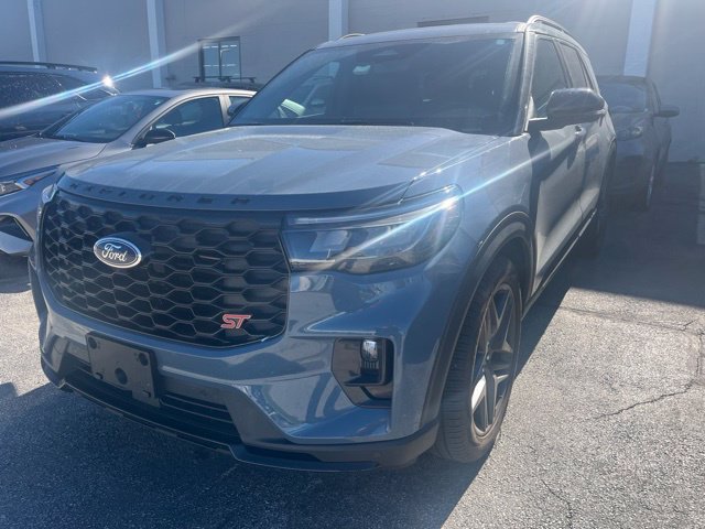 Used 2026 Ford Explorer ST w/ Sun And Sound Package AWD/4WD image 1