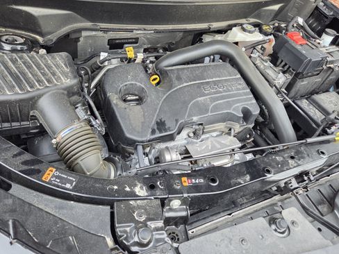 Certified 2025 Chevrolet Equinox LT FWD image 24
