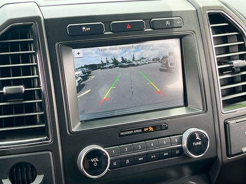 Used 2019 Ford Expedition Max Limited RWD image 14