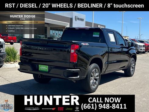 Used 2022 Chevrolet Silverado 1500 RST w/ LPO, Blackout Package AWD/4WD image 7