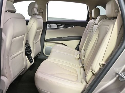 Used 2019 Lincoln Nautilus Reserve w/ Ultimate Package AWD/4WD image 21