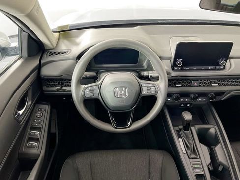 Certified 2023 Honda Accord EX image 23
