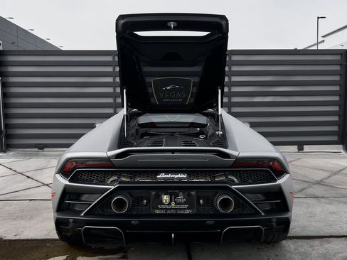 Used 2023 Lamborghini Huracan EVO image 24