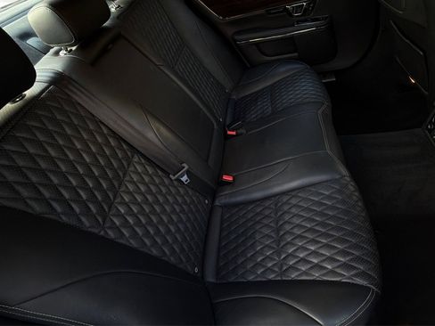 Used 2016 Jaguar XJ L Portfolio RWD image 37