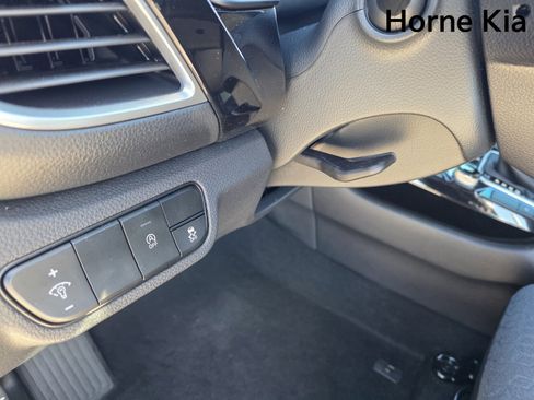 New 2026 Kia Seltos S image 14