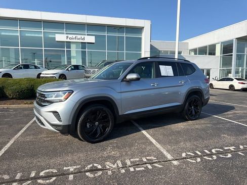 Certified 2023 Volkswagen Atlas SE w/ Panoramic Sunroof Package AWD/4WD image 9