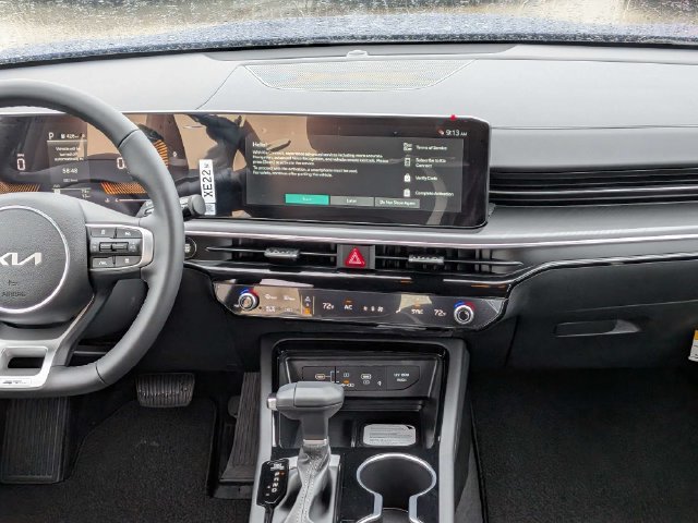 New 2027 Kia K5 GT-Line FWD image 17