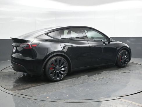Used 2023 Tesla Model Y Long Range image 4