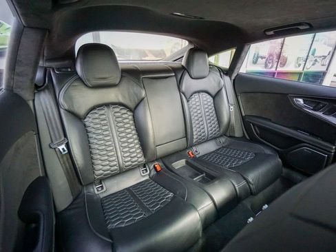 Used 2017 Audi RS 7 Prestige w/ Carbon-Optic Package image 32
