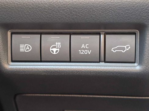 Used 2025 Toyota Grand Highlander AWD Hybrid image 32