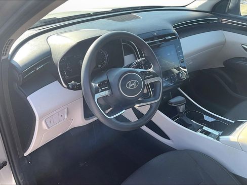 Used 2023 Hyundai Tucson SE image 20