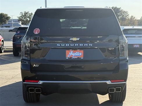 New 2026 Chevrolet Suburban High Country image 5