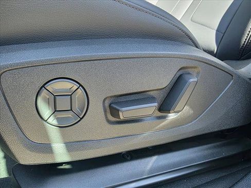 New 2025 Audi Q3 2.0T Premium w/ Convenience Package image 15