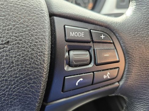 Used 2017 BMW 320i Sedan image 24