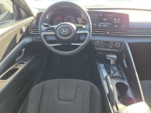 Used 2021 Hyundai Elantra SEL FWD image 27