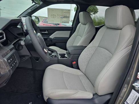 New 2026 Toyota Tacoma Limited AWD/4WD image 14