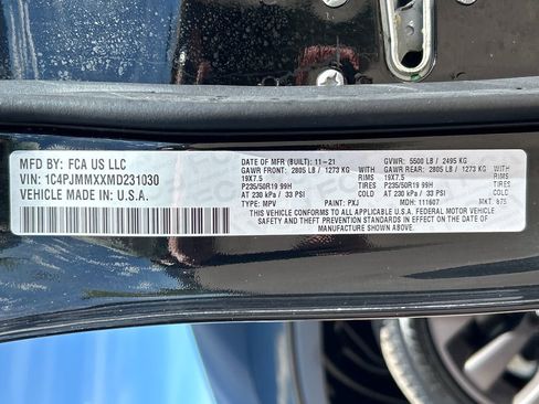 Used 2021 Jeep Cherokee Latitude Lux 80th Anniv w/ Quick Order Package 26U 80TH image 35