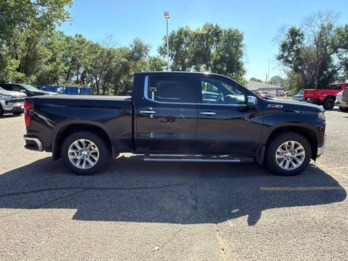 Used 2019 Chevrolet Silverado 1500 LTZ w/ LTZ Convenience Package AWD/4WD image 9