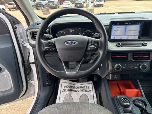 Used 2023 Ford Maverick XLT image 14
