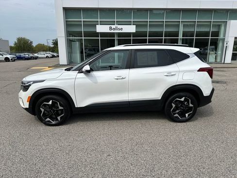 Used 2024 Kia Seltos EX AWD/4WD image 4