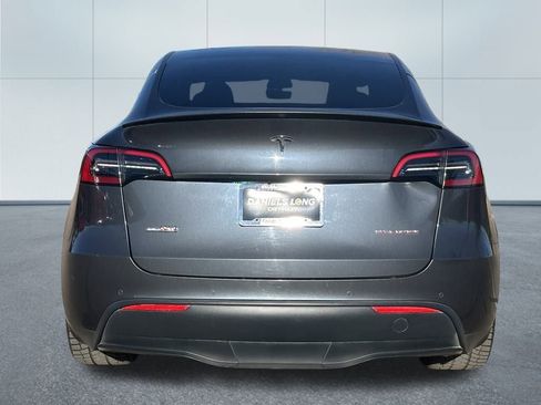 Used 2022 Tesla Model Y Performance image 5