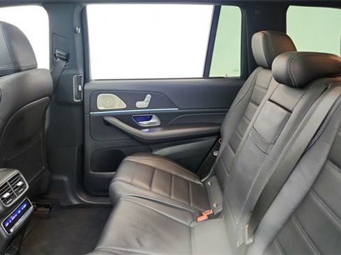 Used 2025 Mercedes-Benz GLS 450 GLS 450 image 32