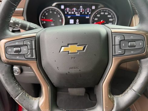 Used 2021 Chevrolet Suburban High Country w/ Premium Package 2 AWD/4WD image 21