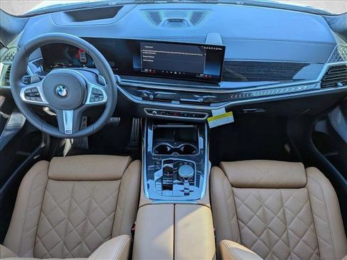 New 2026 BMW X7 xDrive40i w/ M Sport Package image 16