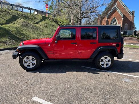 Used 2015 Jeep Wrangler Unlimited Sport w/ Quick Order Package 24S AWD/4WD image 18