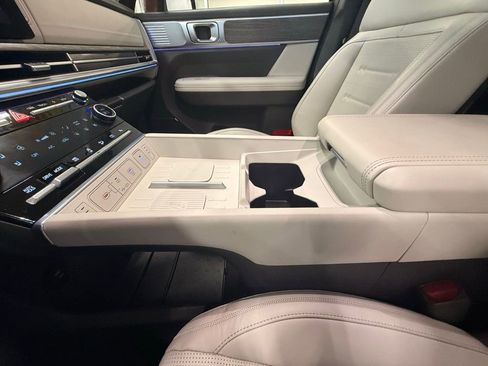 Used 2025 Hyundai Santa Fe Calligraphy image 42