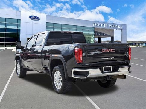 Used 2020 GMC Sierra 2500 SLT w/ Technology Package image 2