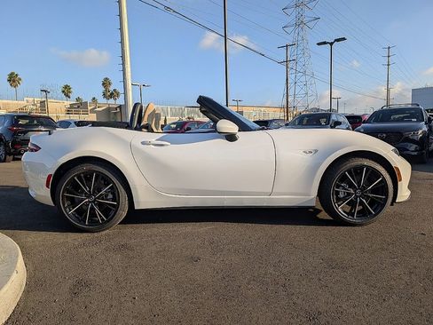 New 2025 MAZDA MX-5 Miata Grand Touring w/ Weather Package image 9