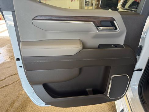 Used 2024 GMC Sierra 1500 SLT w/ SLT Premium Plus Package image 10