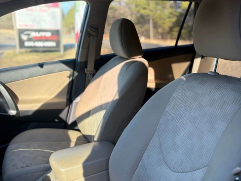 Used 2011 Toyota RAV4 2WD w/ Base L4 Extra Value Pkg image 7