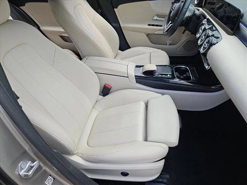 Used 2021 Mercedes-Benz A 220 image 19