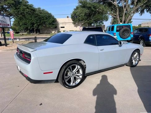 Used 2022 Dodge Challenger GT w/ Plus Package RWD image 4